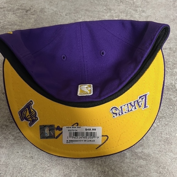 Lakers New Era Fitted Cap - Picture 2 of 3